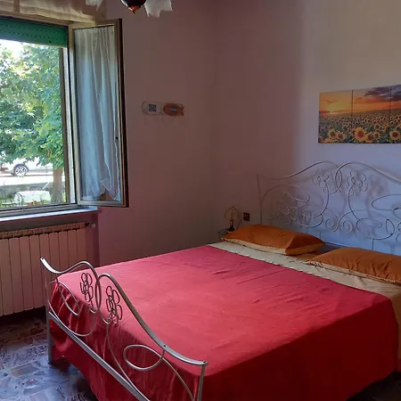 Дом отдыха Casa Di Adele Con Giardino Privato A 150 Mt Dal Mare