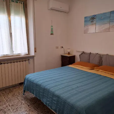 Casa Di Adele Con Giardino Privato A 150 Mt Dal Mare Σπίτι διακοπών