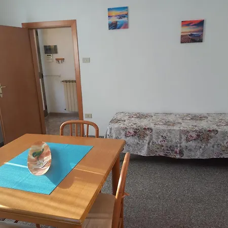 Casa Di Adele Con Giardino Privato A 150 Mt Dal Mare Σπίτι διακοπών