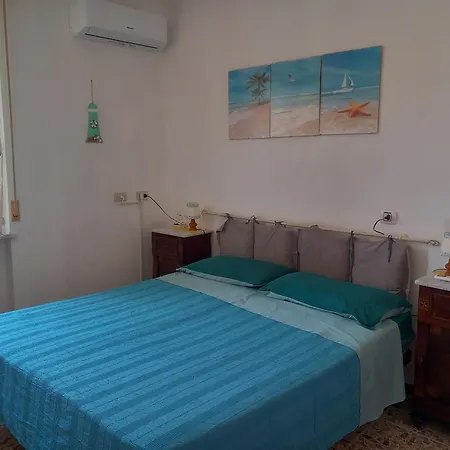 Tatil Evi Casa Di Adele Con Giardino Privato A 150 Mt Dal Mare