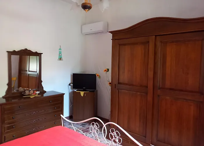 Casa Di Adele Con Giardino Privato A 150 Mt Dal Mare Senigallia