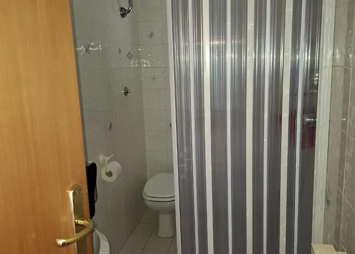 Casa Di Adele Con Giardino Privato A 150 Mt Dal Mare Casa vacanze